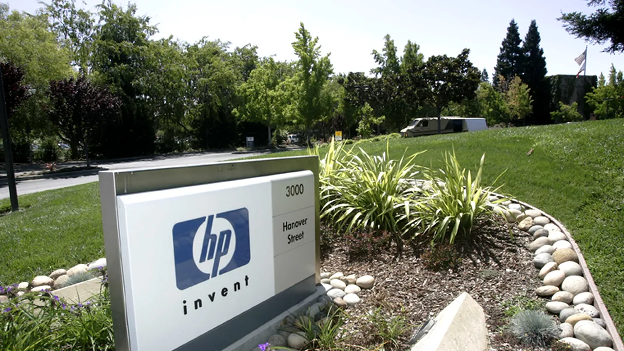 Bonusul uriaș primit de șeful HP pentru 2012, deși compania a avut pierderi