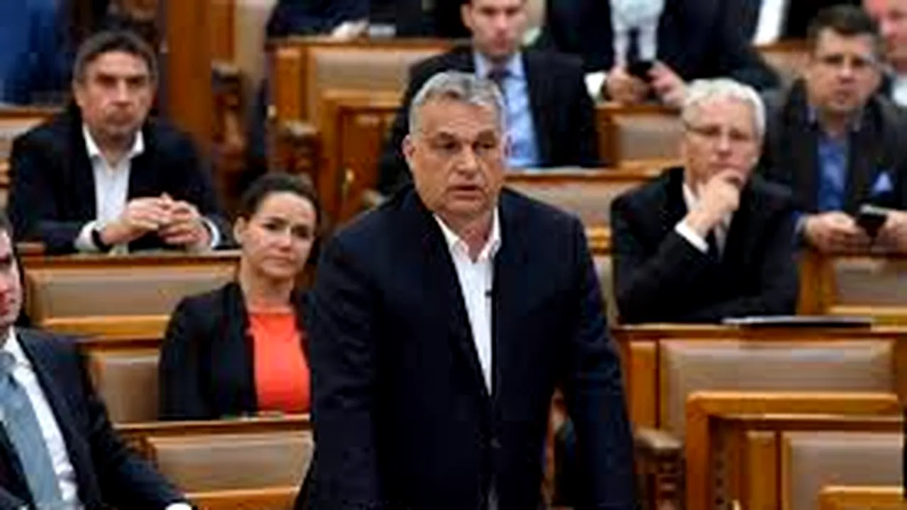 Bruxelles avertizează Ungaria că închiderea frontierelor nu poate discrimina cetățenii UE. Guvernul Viktor Orban  permite intrarea cetățenilor din Grupul Vișegrad