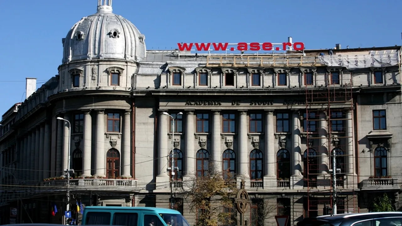 Acest profesor de la ASE le spunea studenților că lucrările de licență sunt de „o calitate îndoielnică