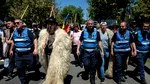 Un tată a murit după arestarea fiului, copiii au rămas fără sprijin, iar oile au rătăcit pe munte. Dramele ciobanilor ridicați după proteste