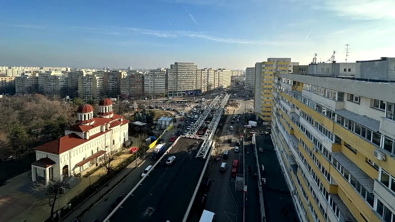 CIRCULAȚIE închisă între șoseaua Colentina și strada Doamna Ghica pentru montarea ultimelor elemente metalice ale tablierului de la Pasajul Doamna Ghica