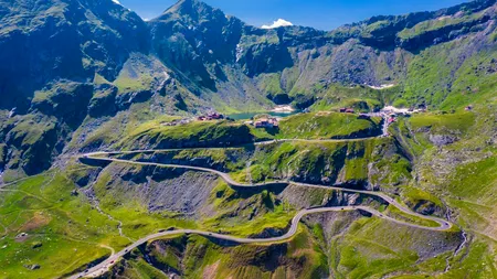 Circulația rutieră pe Transfăgărăşan se redeschide, cu două săptămâni mai devreme față de termenul obișnuit