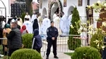 Mii de credincioși, la Mănăstirea Ghighiu din Prahova. Se sărbătorește Izvorul Tămăduirii