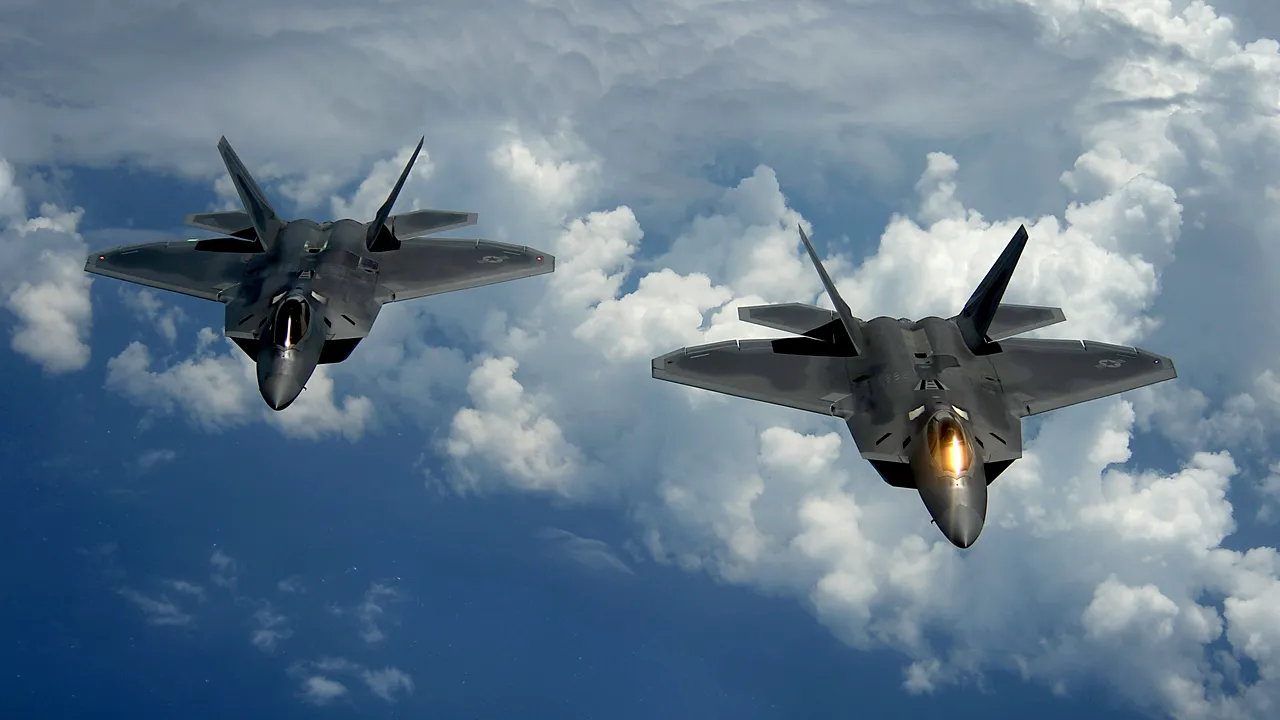 Avioane de vânătoare americane au tras cu rachete spre două aeronave rusești