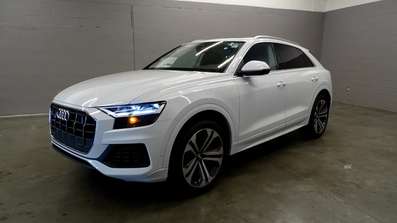 Tată dat în judecată după ce fetița lui de doar trei ani a zgâriat 10 mașini de lux