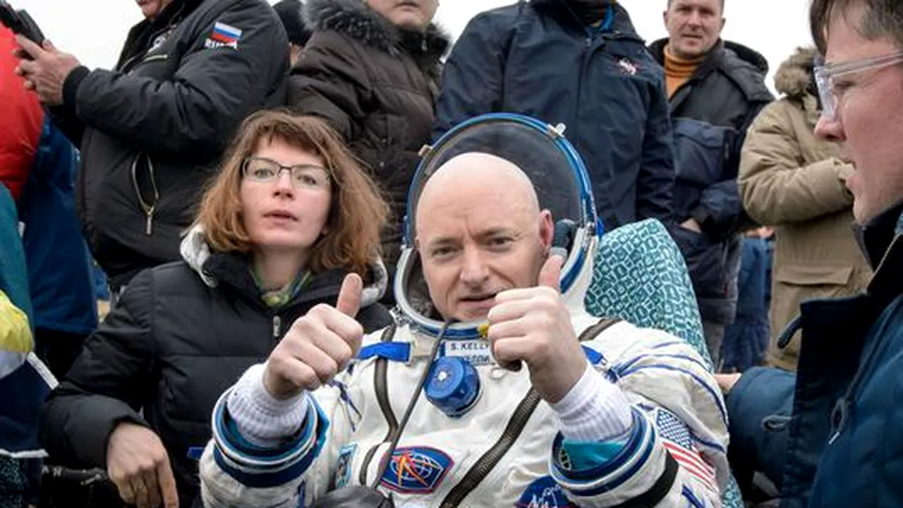 Scott Kelly s-a întors din spațiu mai tânăr decât fratele său geamăn. Care este motivul