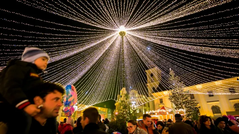 Mii de persoane au participat la deschiderea Târgului de Crăciun de la Sibiu