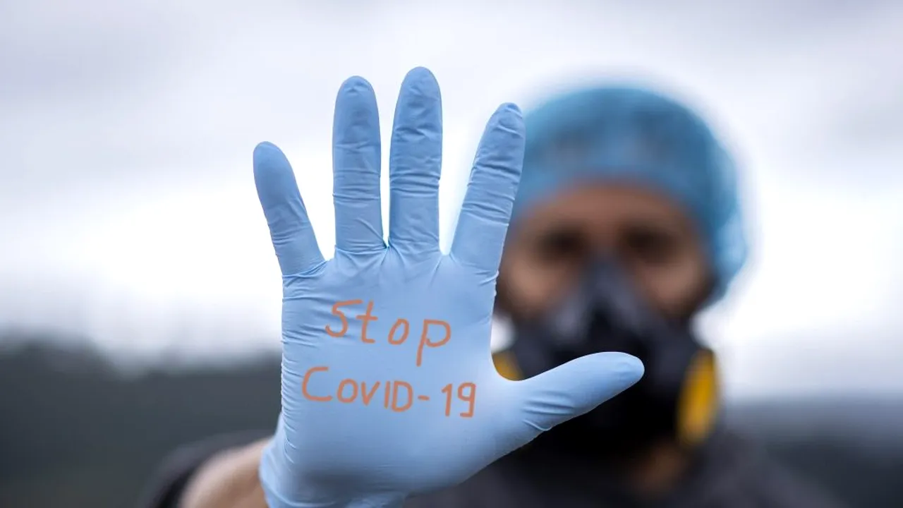 Cifre îngrijorătoare anunțate de GCS: Peste 10.000 de noi infectări cu SARS-CoV-2 în doar 18 zile și 4.071 de persoane spitalizate în România în aceeași perioadă