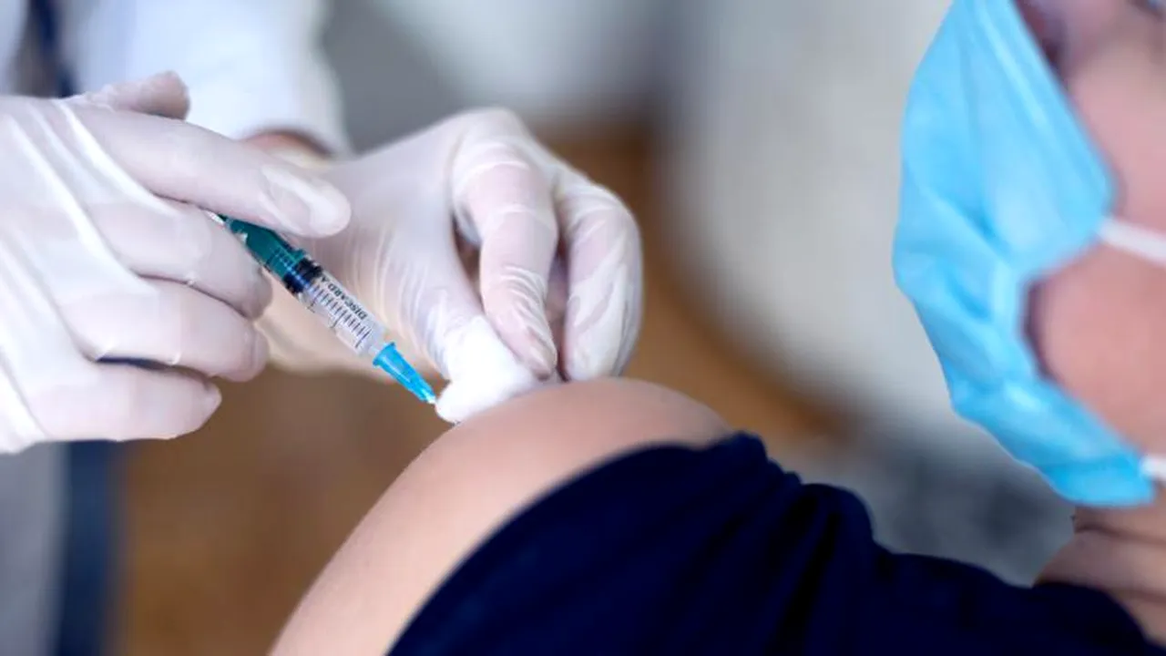 Maraton de vaccinare în București, la Biblioteca Națională a României și la Sala Palatului