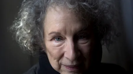 Autoarea cărții „Povestea Slujitoarei