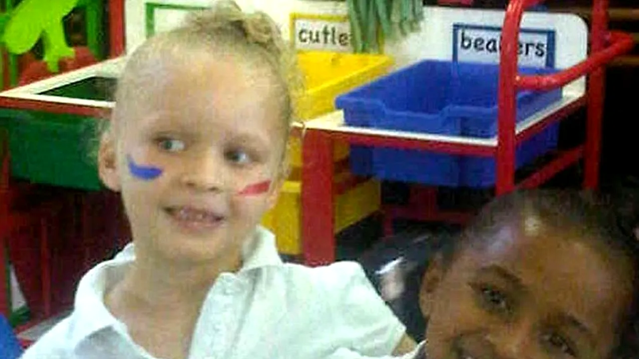 Povestea gemenelor complet diferite. Cum reacționează oamenii când le văd îmbrăcate la fel