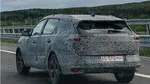 Striker, noul model de la Dacia, surprins în trafic pe o autostradă din România. Imaginile din timpul testelor arată un stadiu avansat de dezvoltare