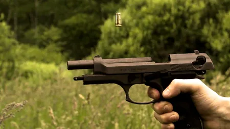 FOCURI DE ARMĂ în California la o petrecere organizată în pofida măsurilor de izolare la domiciliu