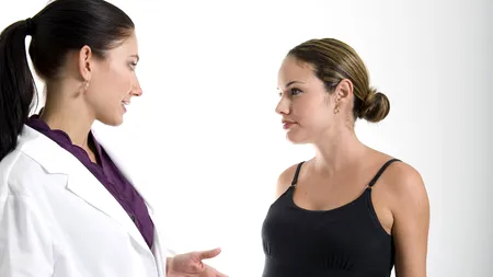 STUDIU. Riscul la care se expun femeile însărcinate dacă lucrează mai mult de 25 de ore pe săptămână