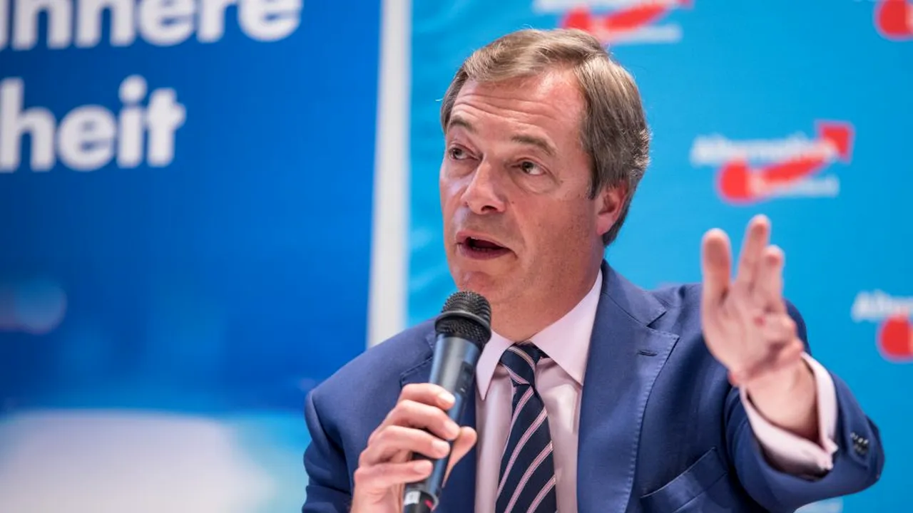 Nigel Farage anunță că Partidul Brexit își va schimba denumirea. Formațiunea se va axa pe lupta împotriva restricțiilor antiepidemice