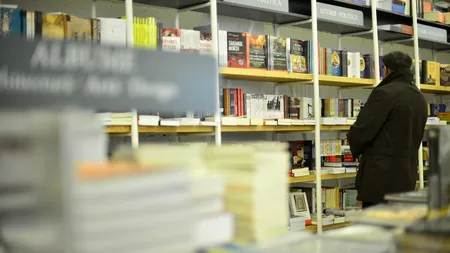 Topul celor mai FURATE CĂRȚI în 2014. PLUS. Care au fost bestseller-urile anului în România 