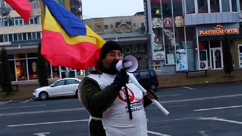 Domnii Chirilă și Moleanu pregătesc un SuperFAC de România: partidul care va salva țara de „pecetea Satanei, de homosexuali și de „statul mondial global