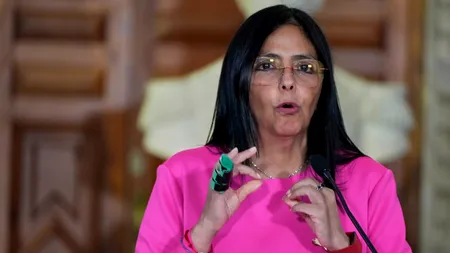 Trump anunță primul acord cu Delcy Rodríguez: Venezuela dă Americii 50 de milioane de barili de petrol. Liderul interimar de la Caracas decretează 7 zile de doliu național