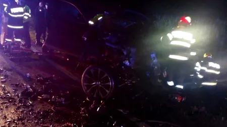 Accident cumplit în Vaslui. Cinci morți și șapte răniți grav după ce trei mașini s-au ciocnit - GALERIE FOTO