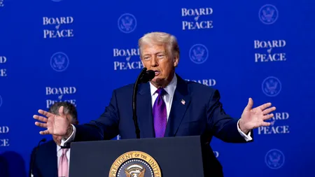 Trump anunță „victoria totală și completă” pentru SUA în Iran: 