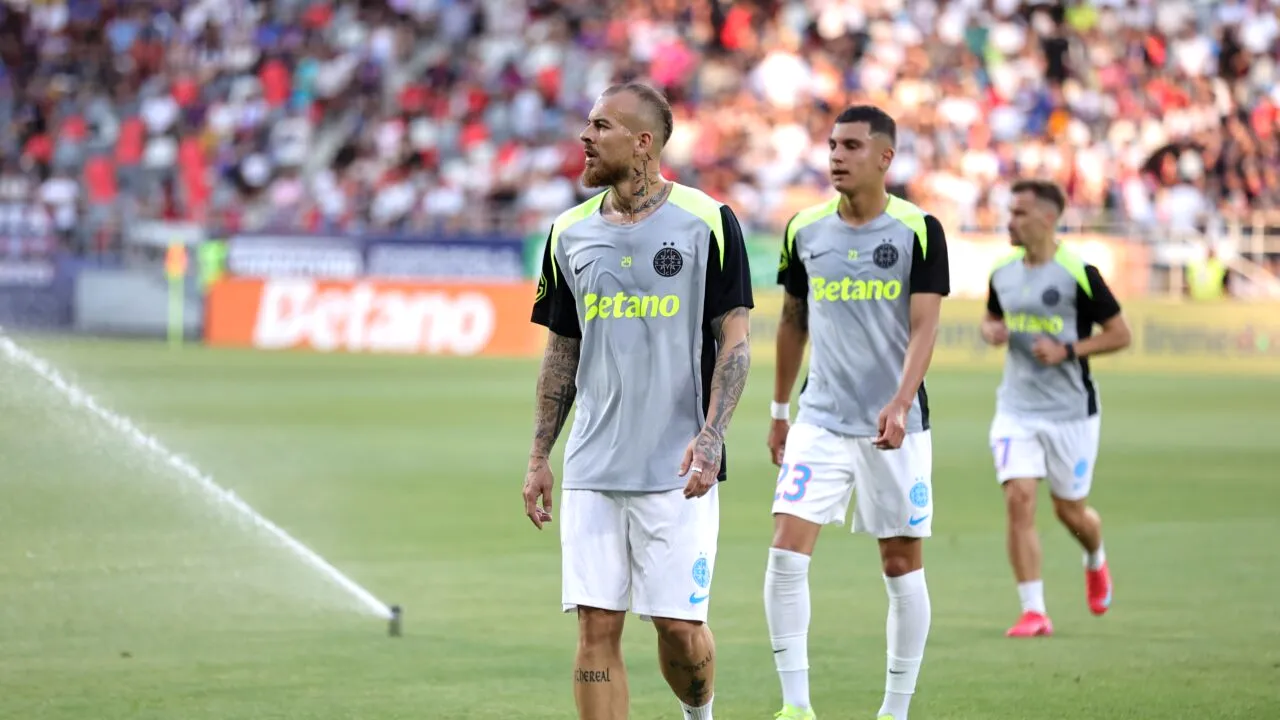 Denis Alibec nu are loc nici la FC Botoșani. „N-ai ce să faci cu el”