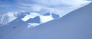 RISC uriaș de avalanşă în munţii Făgăraş. Avertismentul Salvamont România