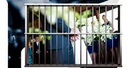 Un criminal odios se însoară cu o ucigașă condamnată pe viață, la Penitenciarul Arad. Bărbatul divorțează de o altă deținută periculoasă