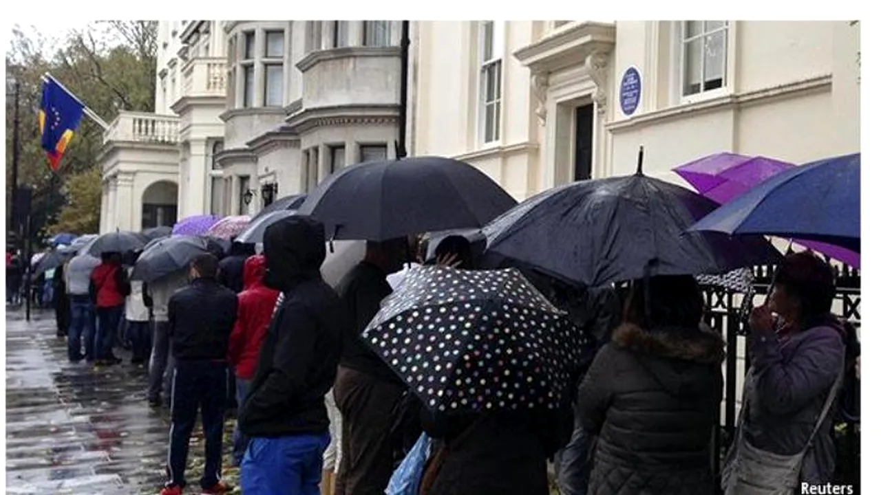 FURIA românilor de la cozile umilinței a ajuns în The Economist. Un blog afiliat publicației avertizează asupra modelului „VIKTOR