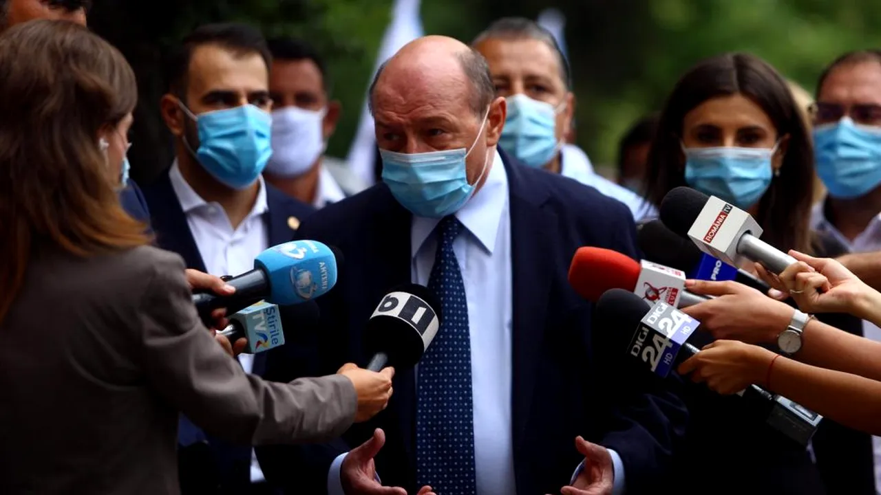 GÂNDUL LIVE. Fostul președinte Traian Băsescu, printre invitații Emmei Zeicescu la Gândul Live, luni, 17 august, începând cu ora 11.30