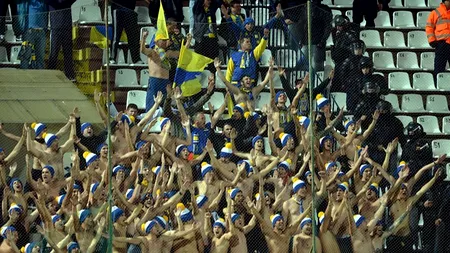 Fanii Petrolului au fost întorși din drum înaintea meciului cu Steaua după ce s-au bătut cu jandarmii