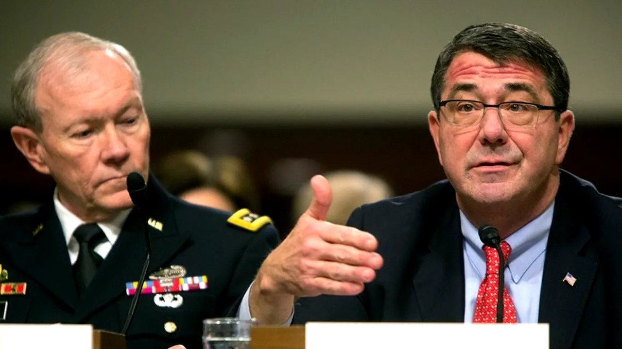 Ashton Carter, numărul doi din Pentagon, a demisionat