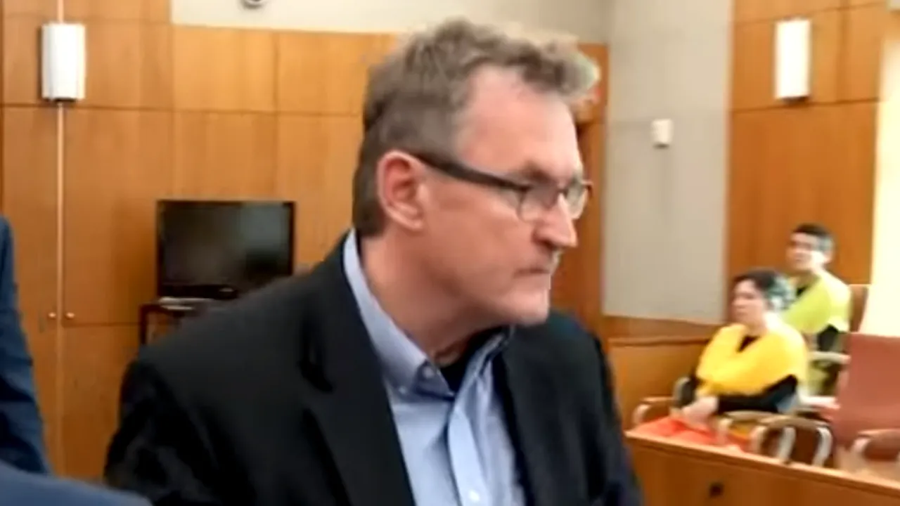 Unul dintre fondatorii unui celebru festival internațional de film a recunoscut că a abuzat sexual o fetiță de șapte ani - VIDEO