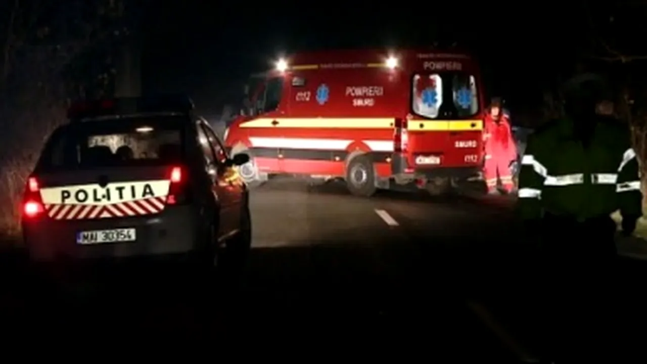 PLAN ROȘU de intervenție: un microbuz s-a ciocnit cu un TIR în Vaslui. 5 răniți