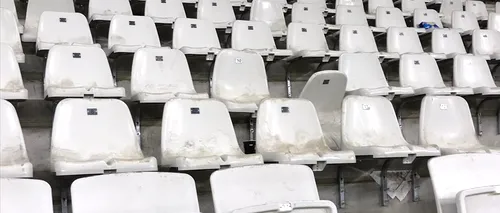 Primul meci de fotbal pe Stadionul Arcul de Triumf, primele scaune rupte! Imagini horror după partida Dinamo - Sepsi Sf. Gheorghe din Cupa României | FOTO