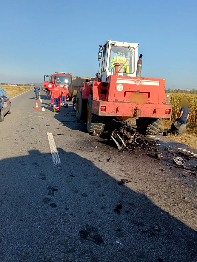 Accident grav pe centura municipiului Rădăuți - Foto: ISU Suceava