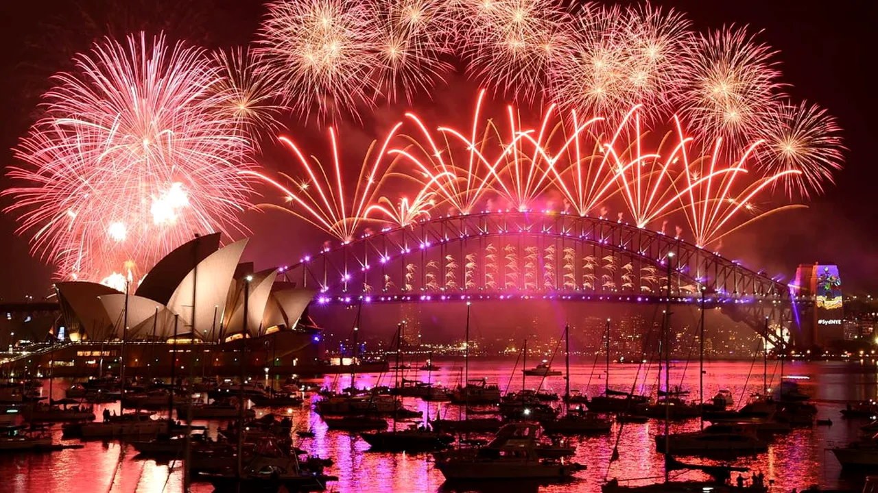 Focuri de artificii spectaculoase de la Sydney la New York. Galerie FOTO cu sărbătorirea Noului An 