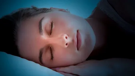 Zece lucruri fascinante care ți se întâmplă atunci când dormi