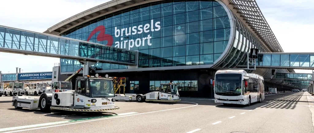 REVOLTĂ pe aeroporul din Bruxelles, după ce zeci de pasageri au rămas blocați. Europarlamentar: Este bătaie de joc, vom sesiza Comisia Europeană
