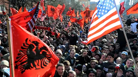 Kosovo a introdus vize pentru 87 de state