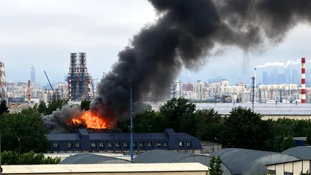 Atac masiv cu drone asupra Moscovei. Capitala Rusiei, zguduită de explozii. O rafinărie de petrol, în flăcări. Aeroportul Șeremetievo, evacuat