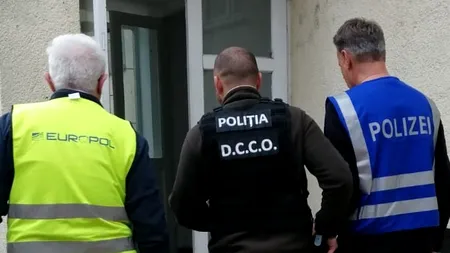 Cooperare europeană pentru desctructurarea unei grupări specializate în trafi de migranți: Au fost efectuate percheziții și pe teritoriul României / Persoanele erau transportate în condiții inumane
