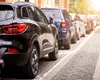 Orașul în care locurile libere de parcare sunt scoase la licitație. Un cetățean a plătit 3.850 de lei pe an ca să-și parcheze mașina în cartier
