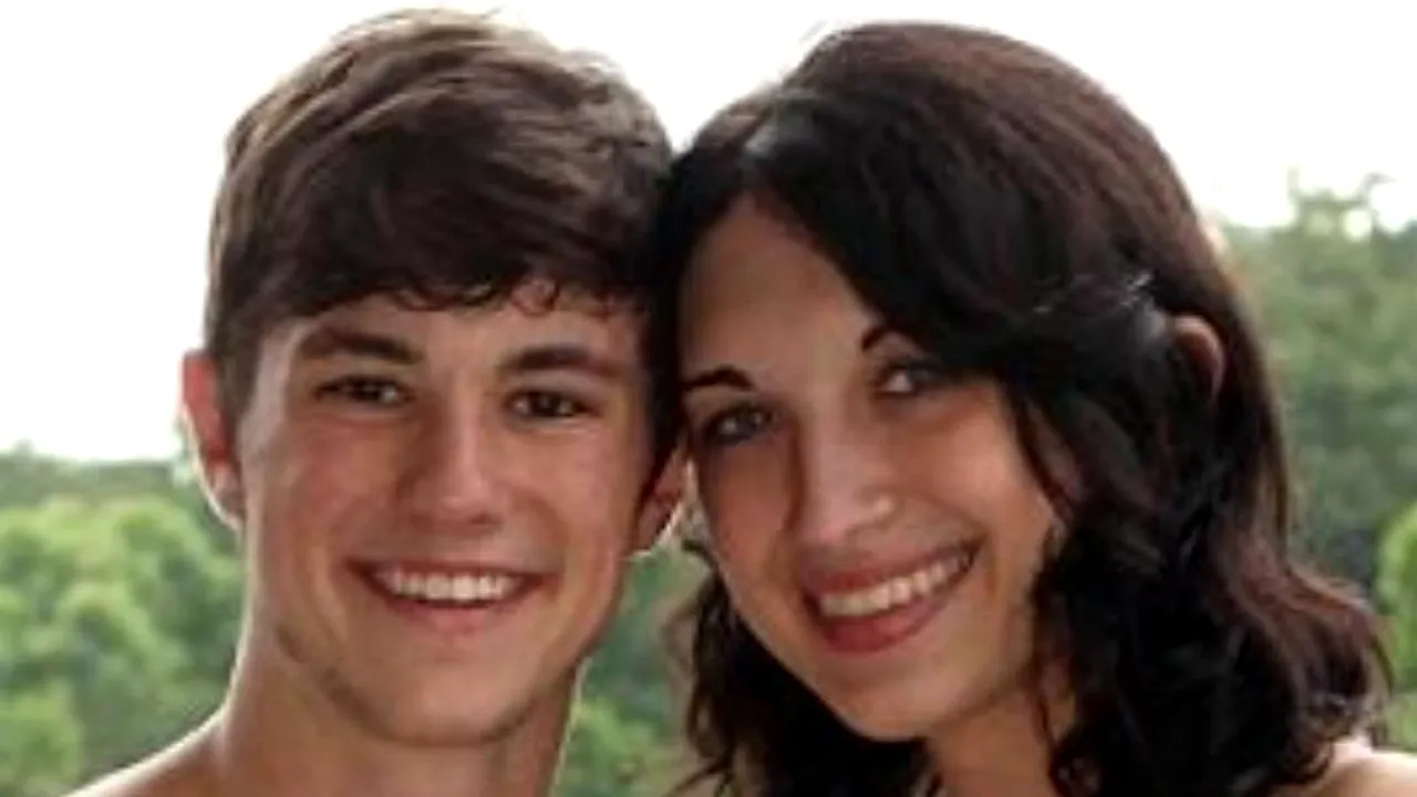 Cuplul în care ambii parteneri au trecut prin operații de schimbare de sex