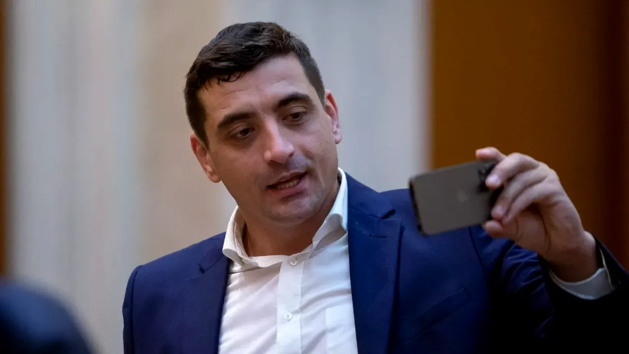 Liderul AUR, George Simion: „Scumpirile anunţate la energie vor anula toate creşterile de venituri cu care se laudă coaliţia PSD-PNL-UDMR”