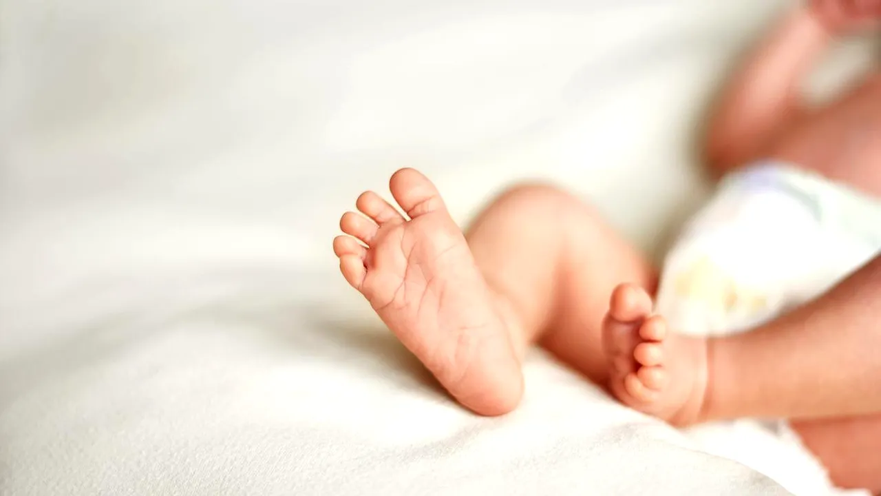 Premieră medicală în România: O femeie de 220 de kilograme a născut natural al cincilea copil  