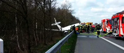 Un mort și trei răniți în Germania, după ce un avion a aterizat forțat pe marginea unei autostrăzi
