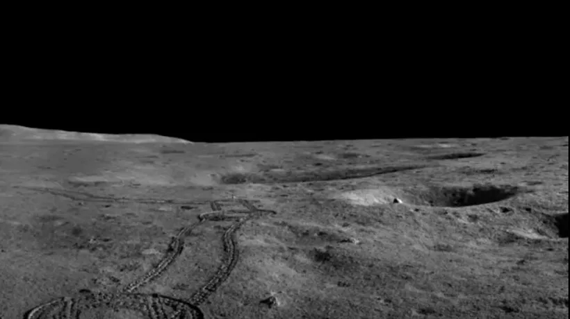 Roverul chinez Yutu 2 a descoperit o „cabană misterioasă” pe Lună