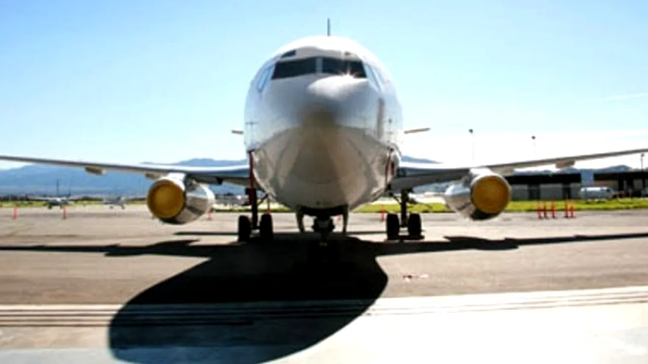 Un avion de pasageri indonezian a aterizat, din greșeală, pe alt aeroport decât cel prevăzut