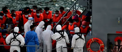 Zeci de migranți salvați în largul Maltei, testați pozitiv pentru coronavirus