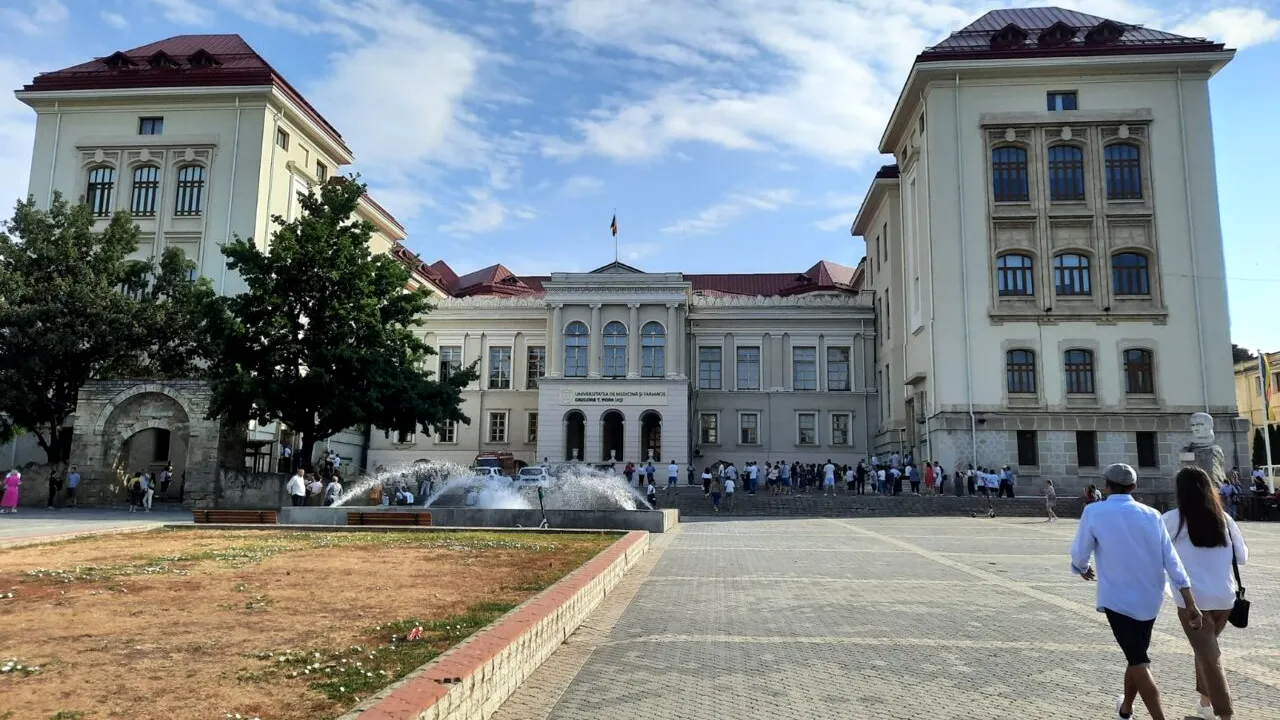 Cum ajung universitățile să încaseze milioane de euro din taxele studenților străini. Studiu de caz: UMF Iași, peste 12 milioane de euro / an